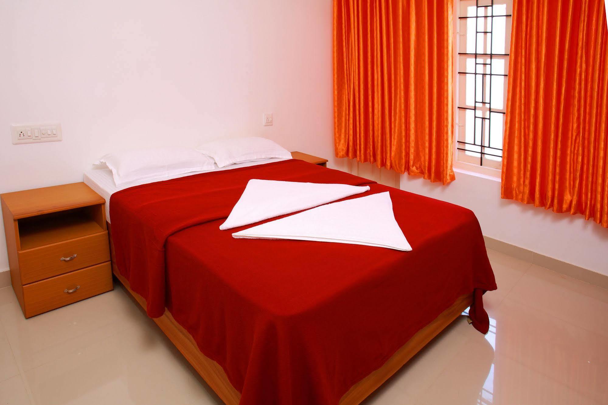 Hotel Phils' Residency & Banquets 2*