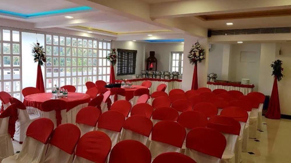 Hotel Phils' Residency & Banquets