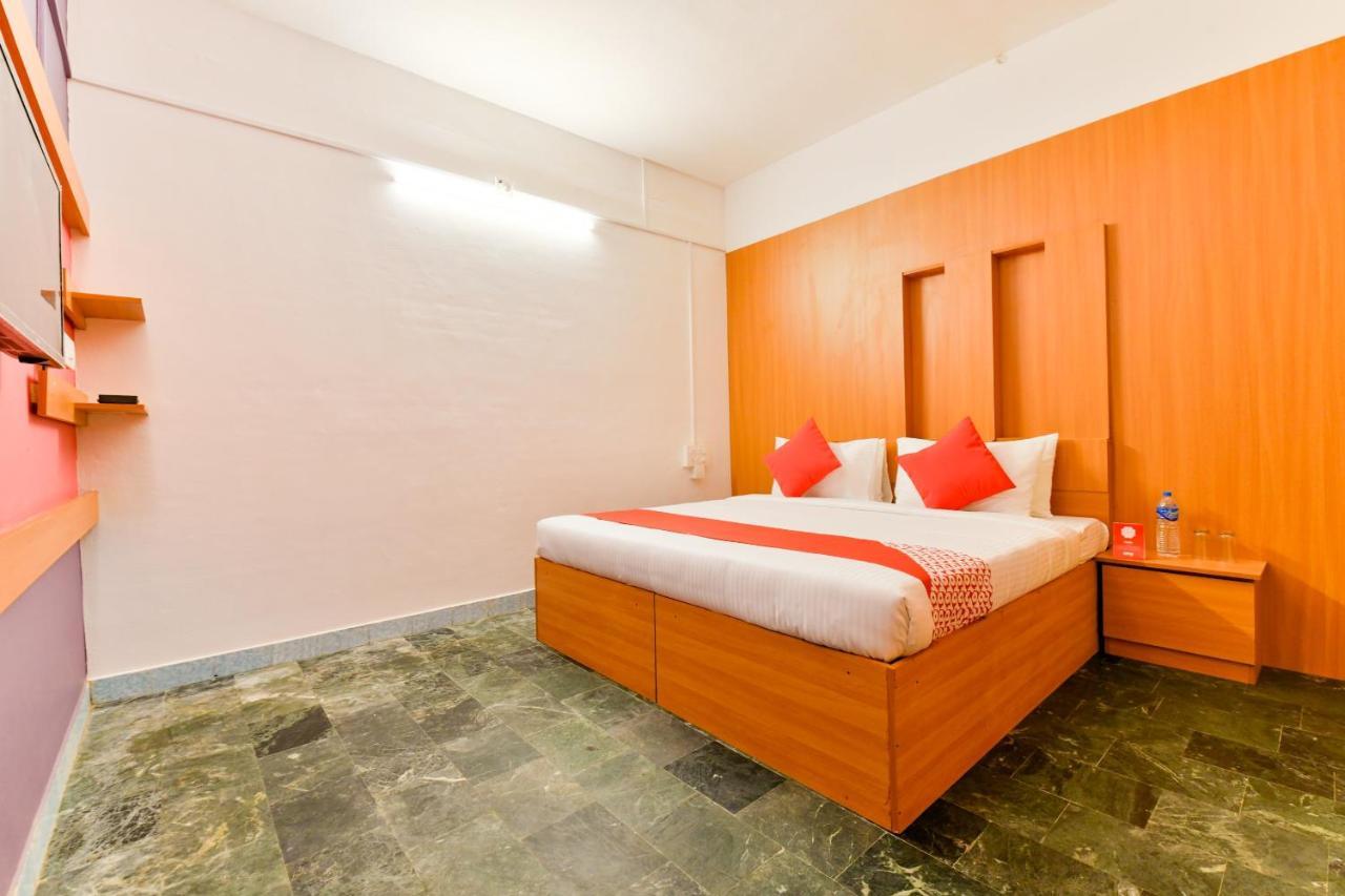Hotel Oyo 9310 Viceroy 3*