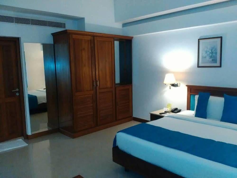 The Avenue Center Hotel