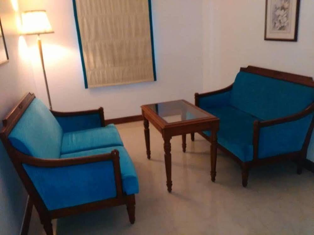 Hotel The Avenue Center 3*