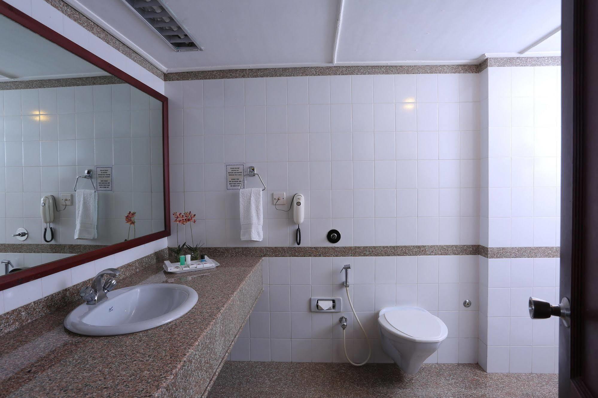 The International Hotel 4*