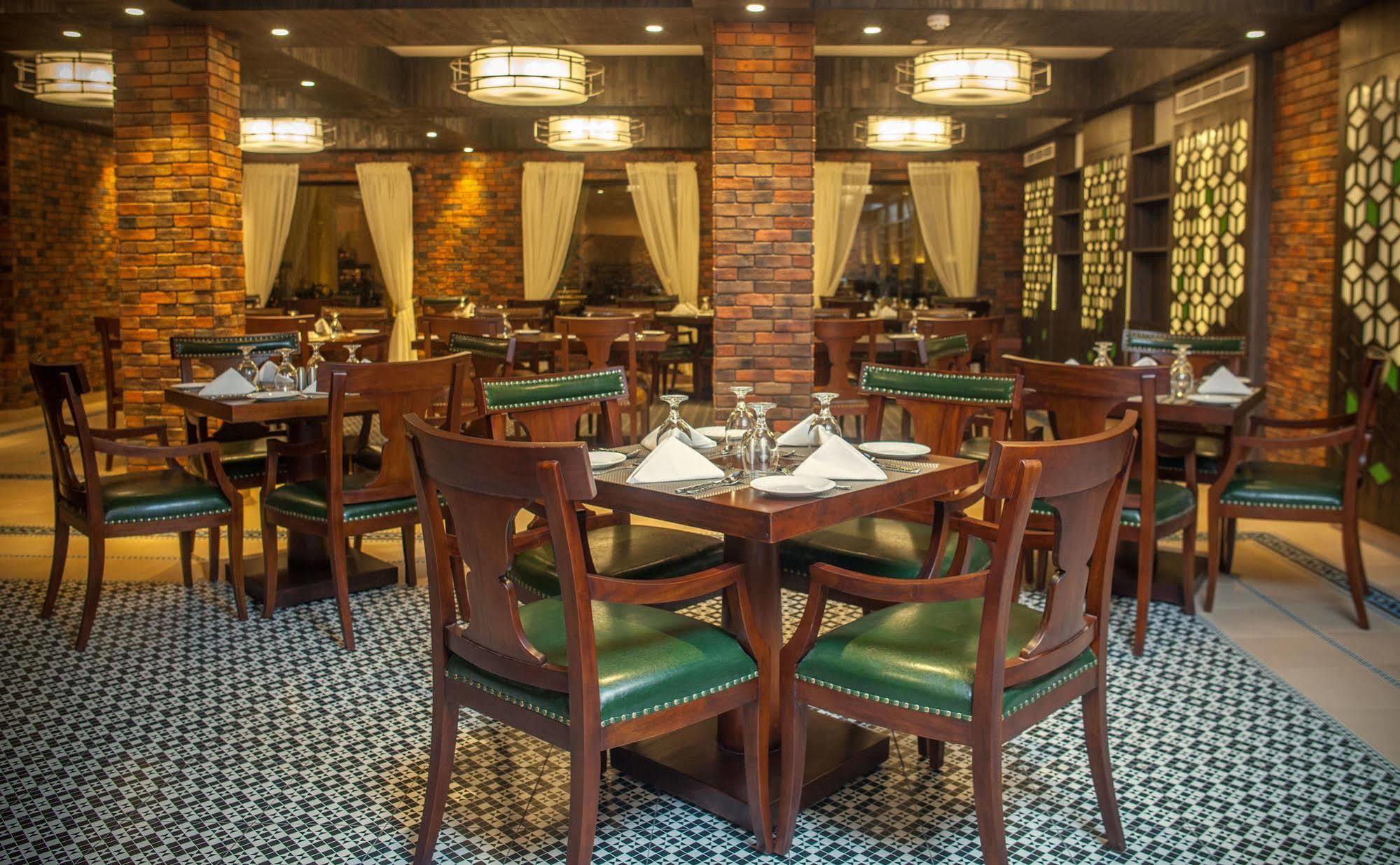 Fragrant Nature - A Five Star Classified Hotel