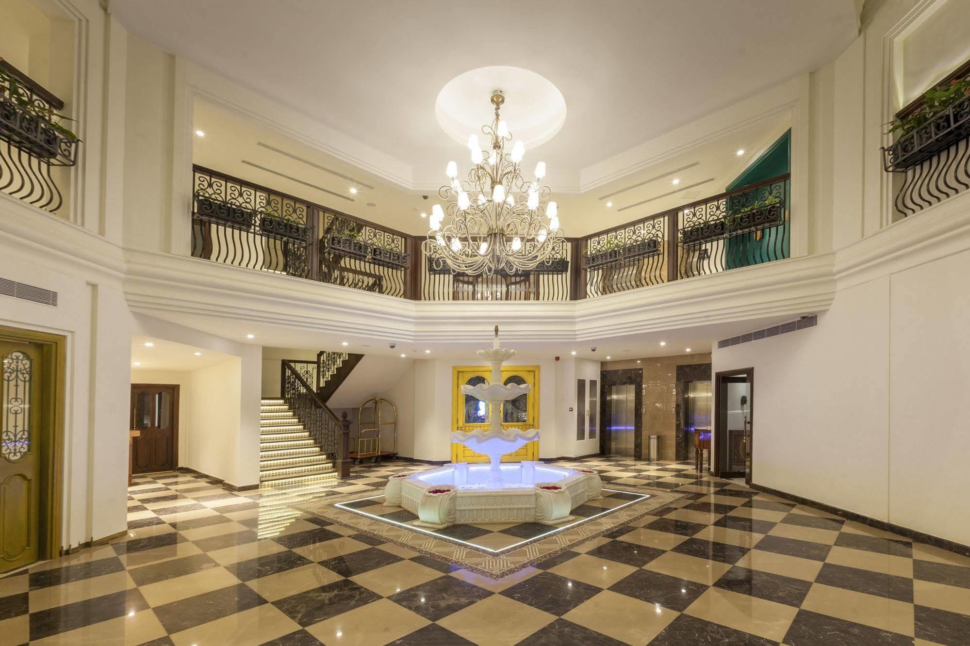 Fragrant Nature - A Five Star Classified Hotel 5*
