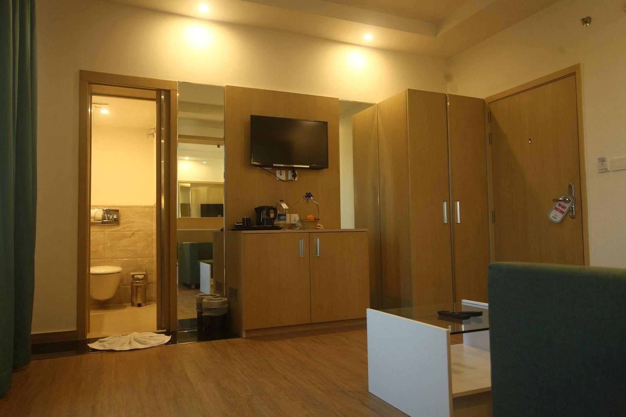 Hotel Ginger Mg Road 4*
