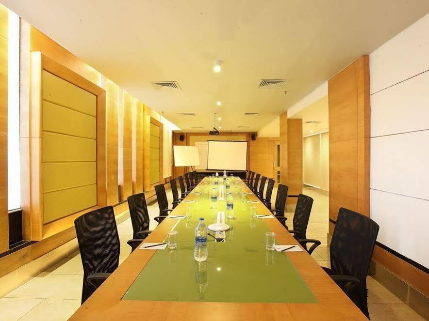 Hotel Ginger Mg Road Kochi