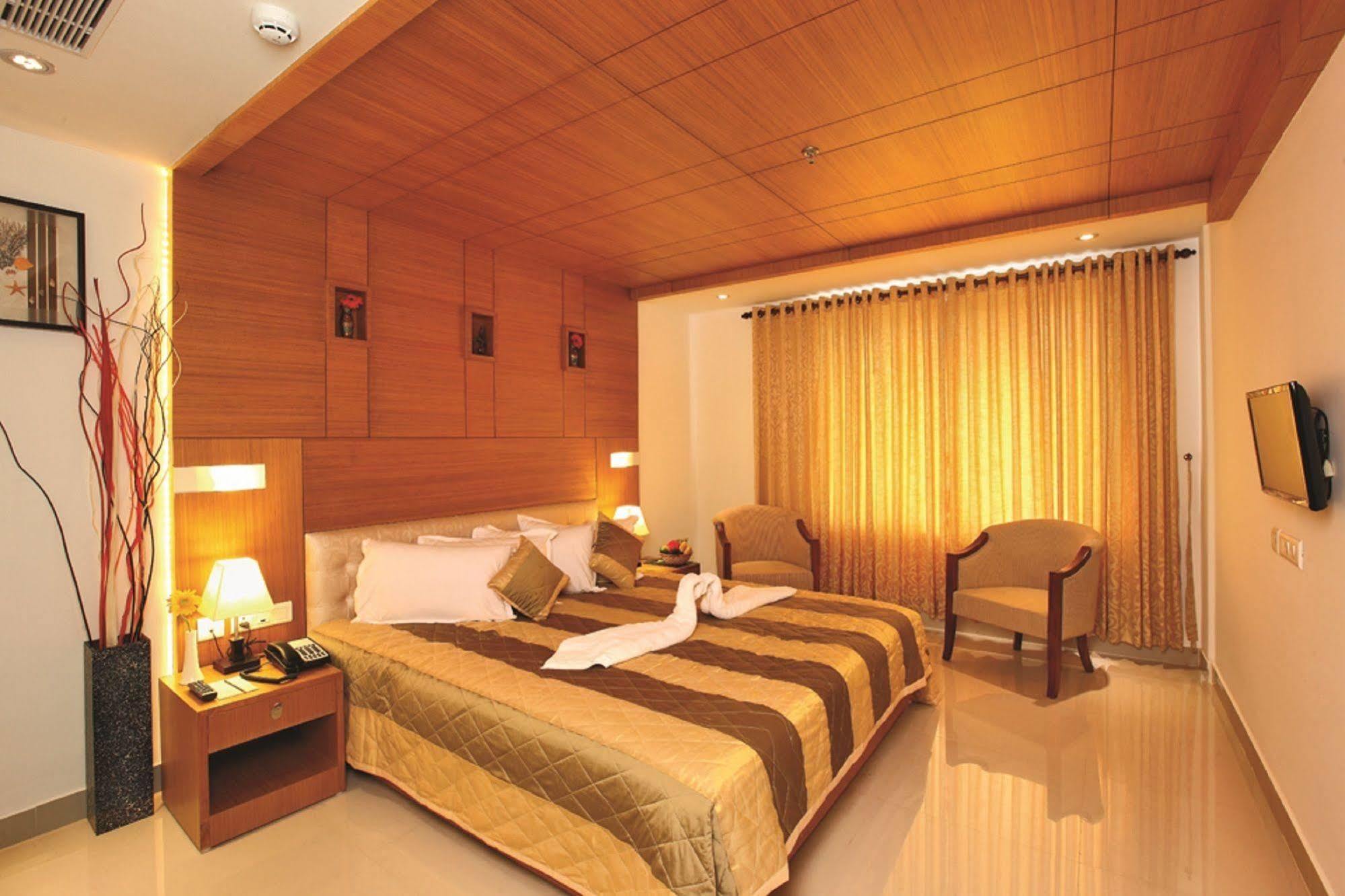 Hotel Dewland Cochin 4*