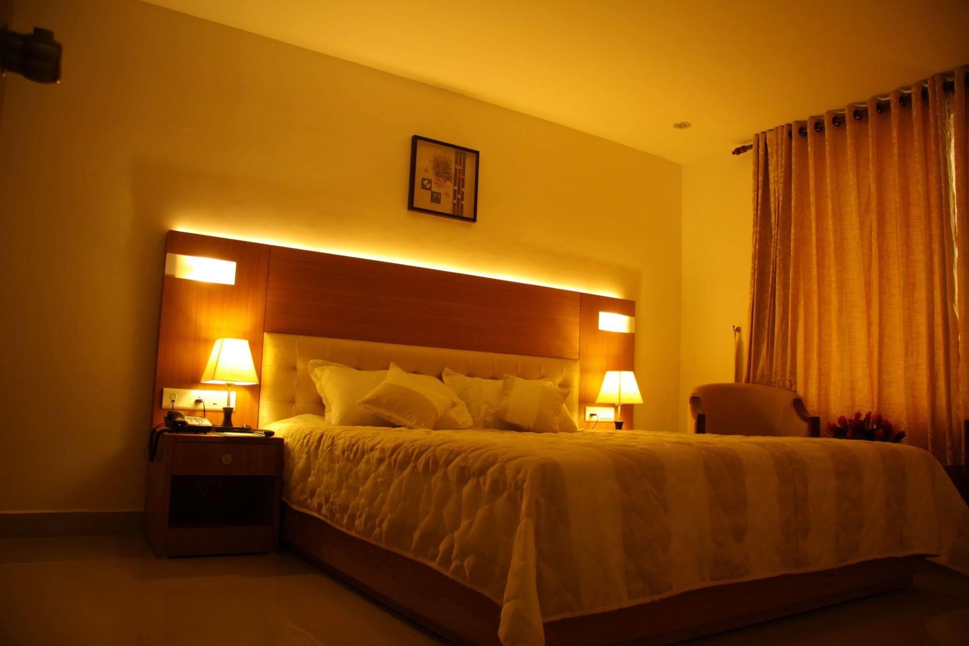 Dewland Cochin
