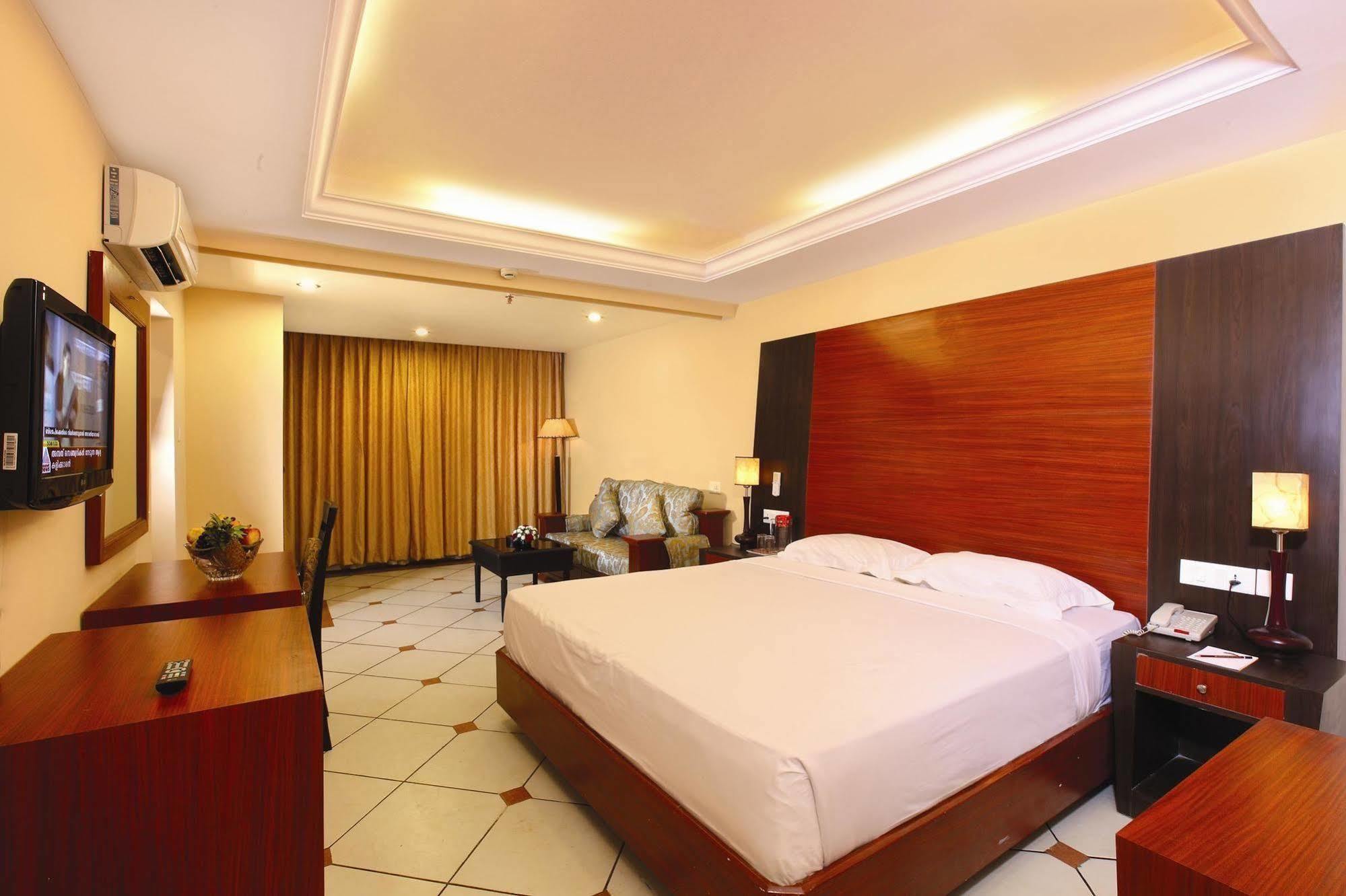 Emarald Cochin 3* Kochi