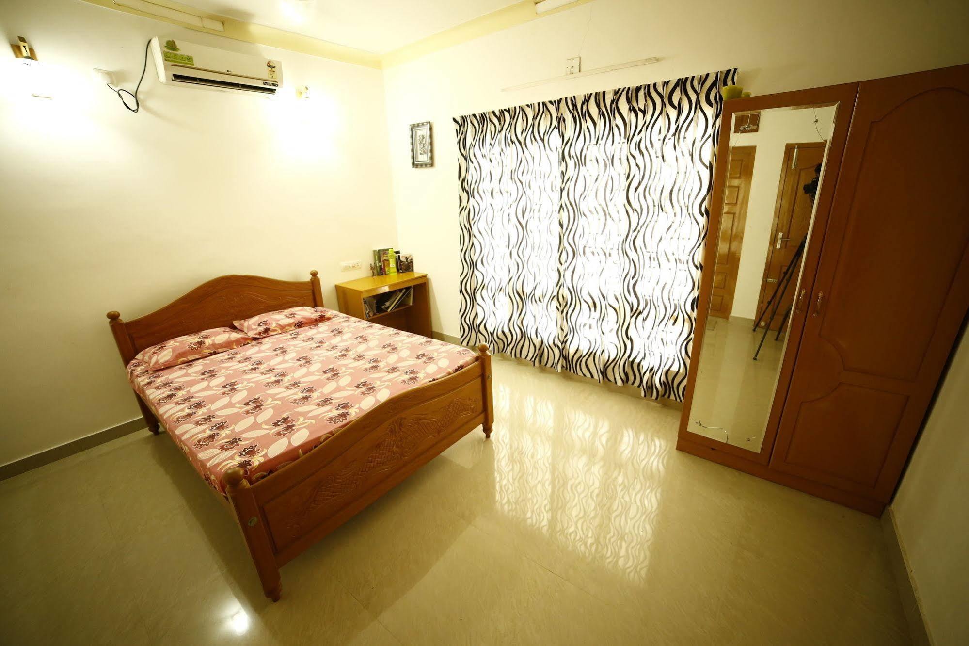 Hotel Cochin Cove