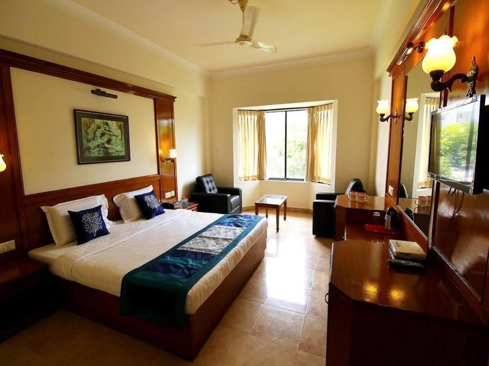 Hotel Oyo Jawaharlal Nehru Stadium