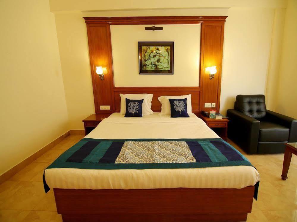 Oyo Jawaharlal Nehru Stadium 3* Kochi
