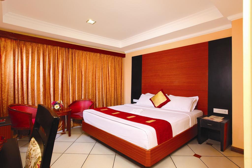Emarald Cochin 3*