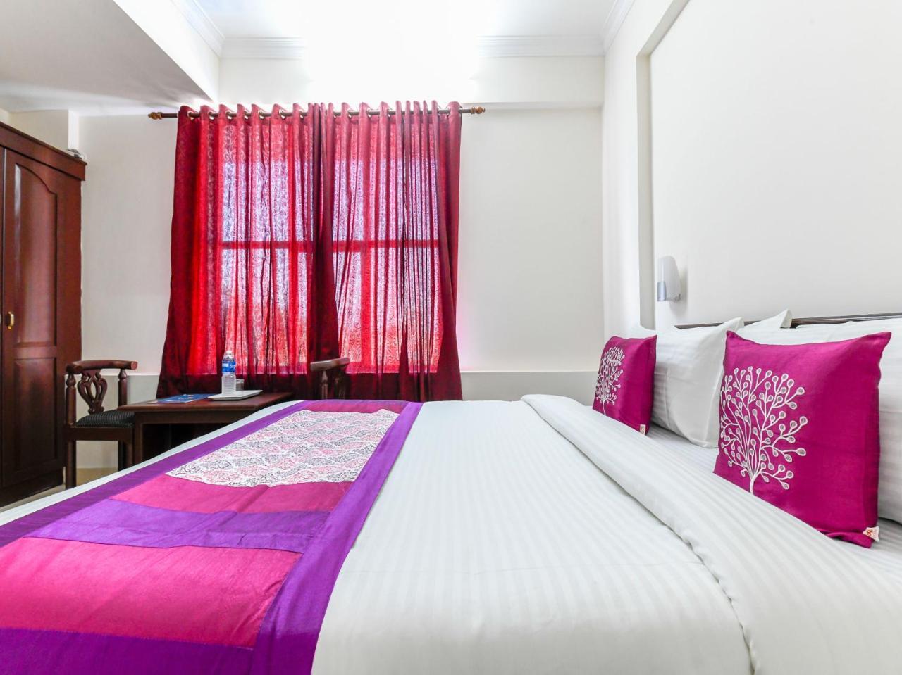 Hotel Oyo 11309 Land Residency