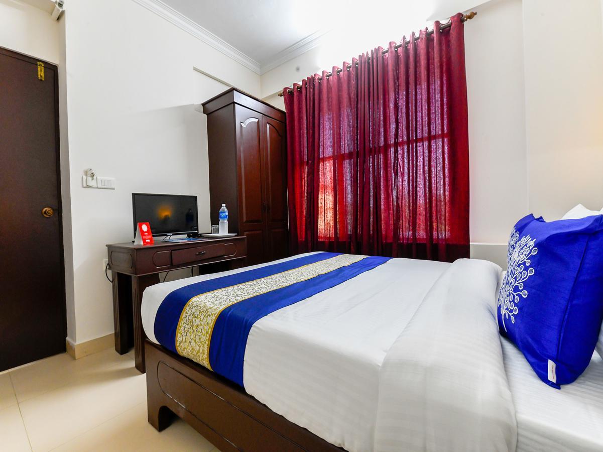 Oyo 11309 Land Residency Hotel