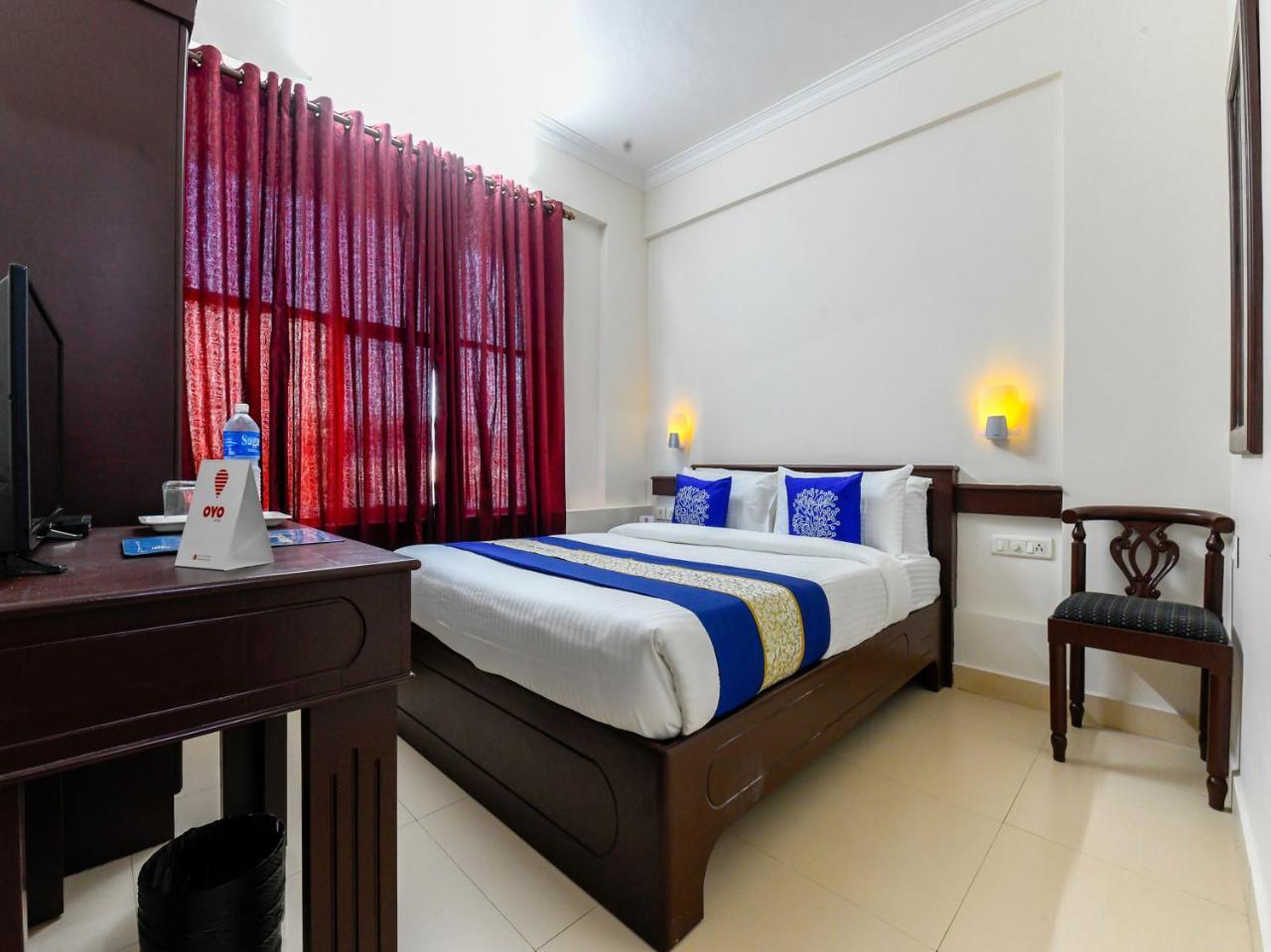 Hotel Oyo 11309 Land Residency Kochi