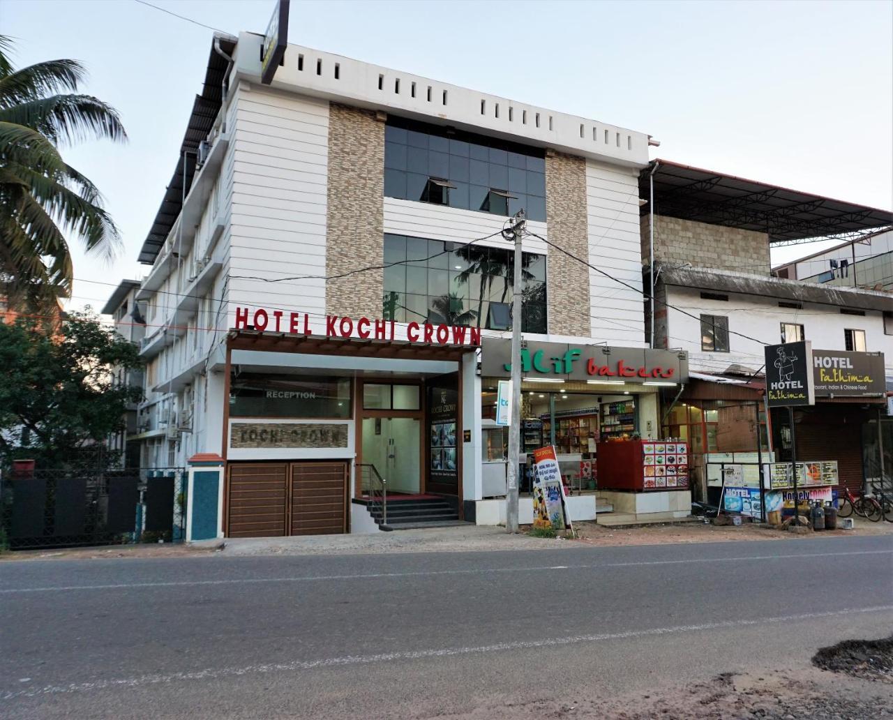 Hotel Crown Kochi