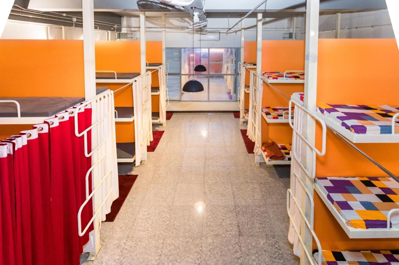 Hostel Peters Metro Services