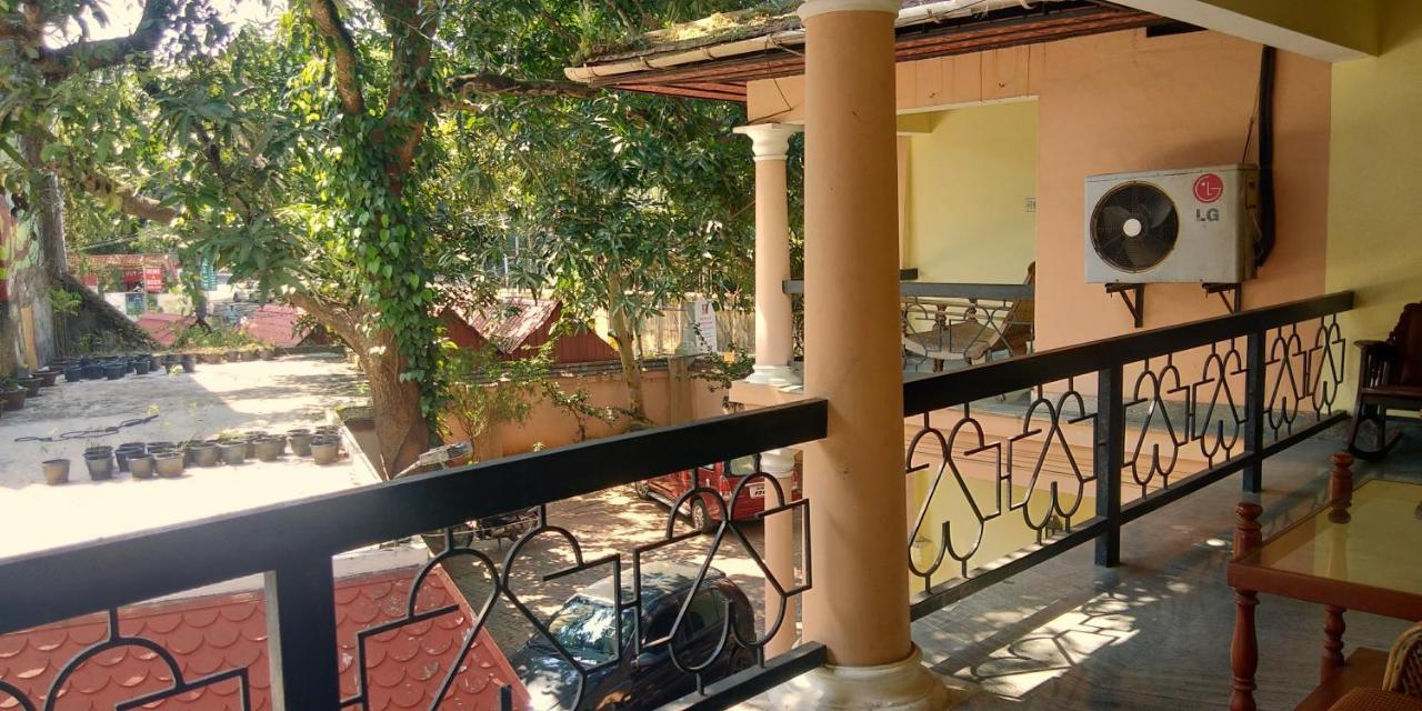 Guest house Ballard *