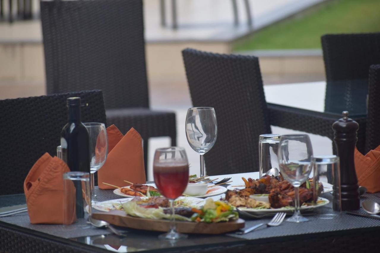 Starlit Hotel Kochi