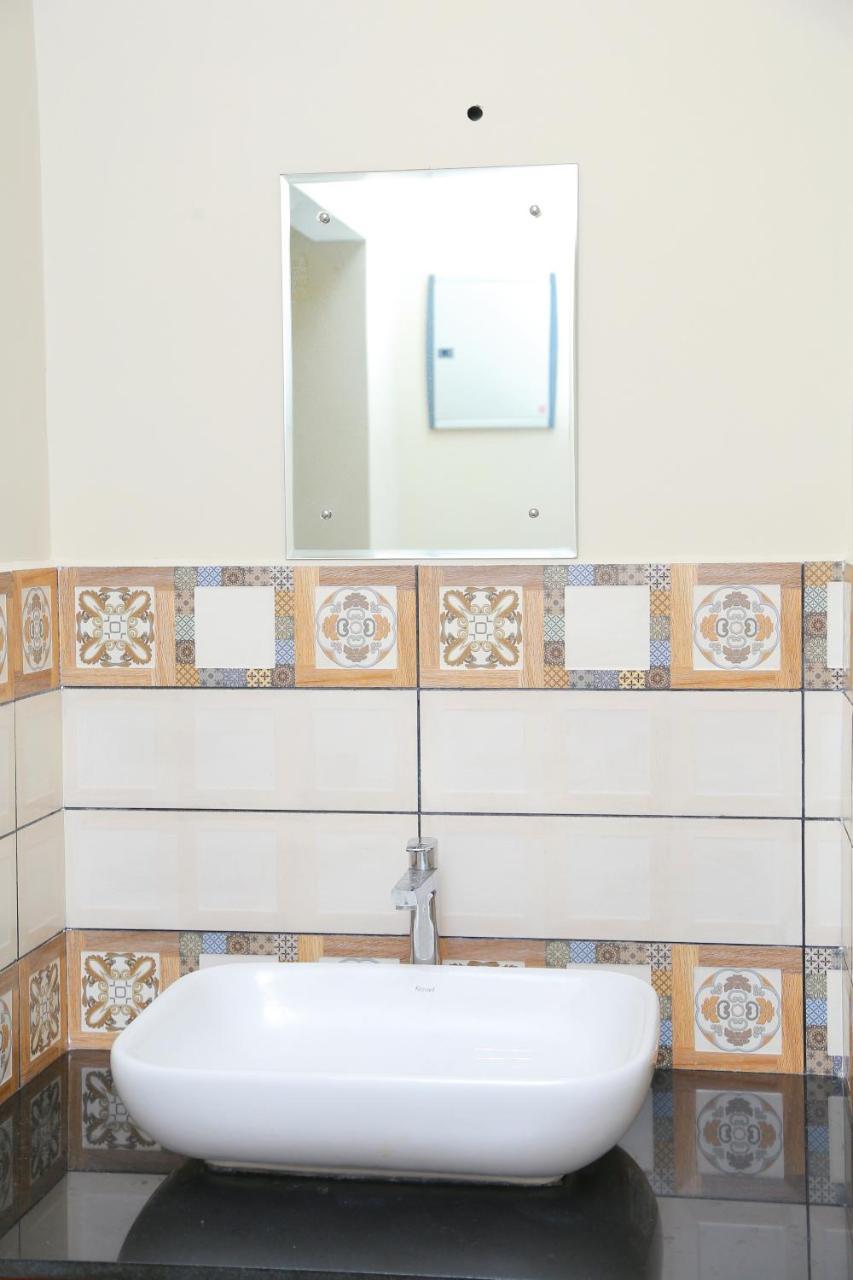 Hotel Metro Residency