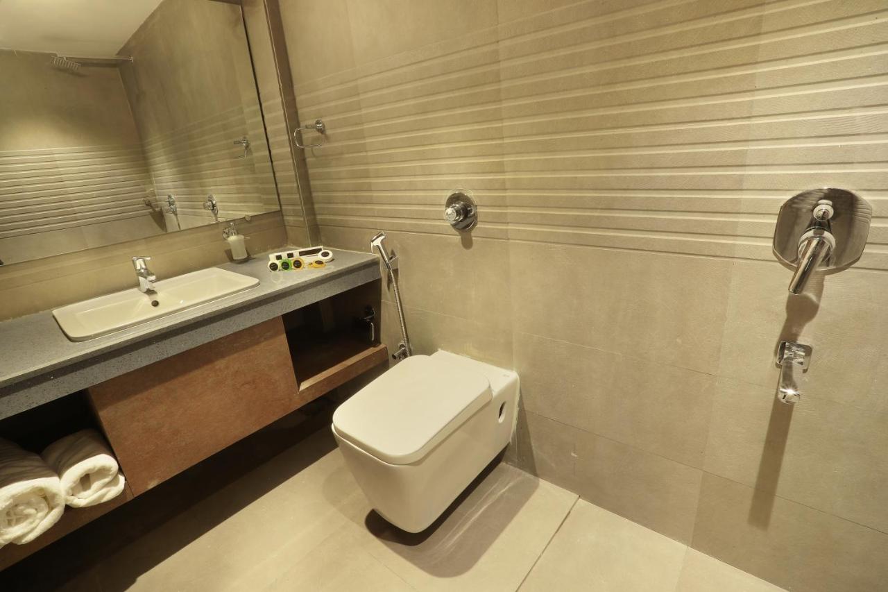 Aura One Kochi