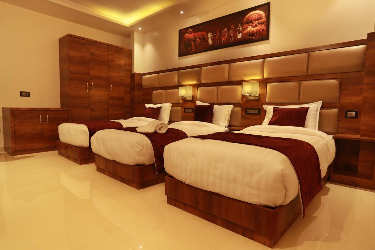 Aura One Hotel Kochi