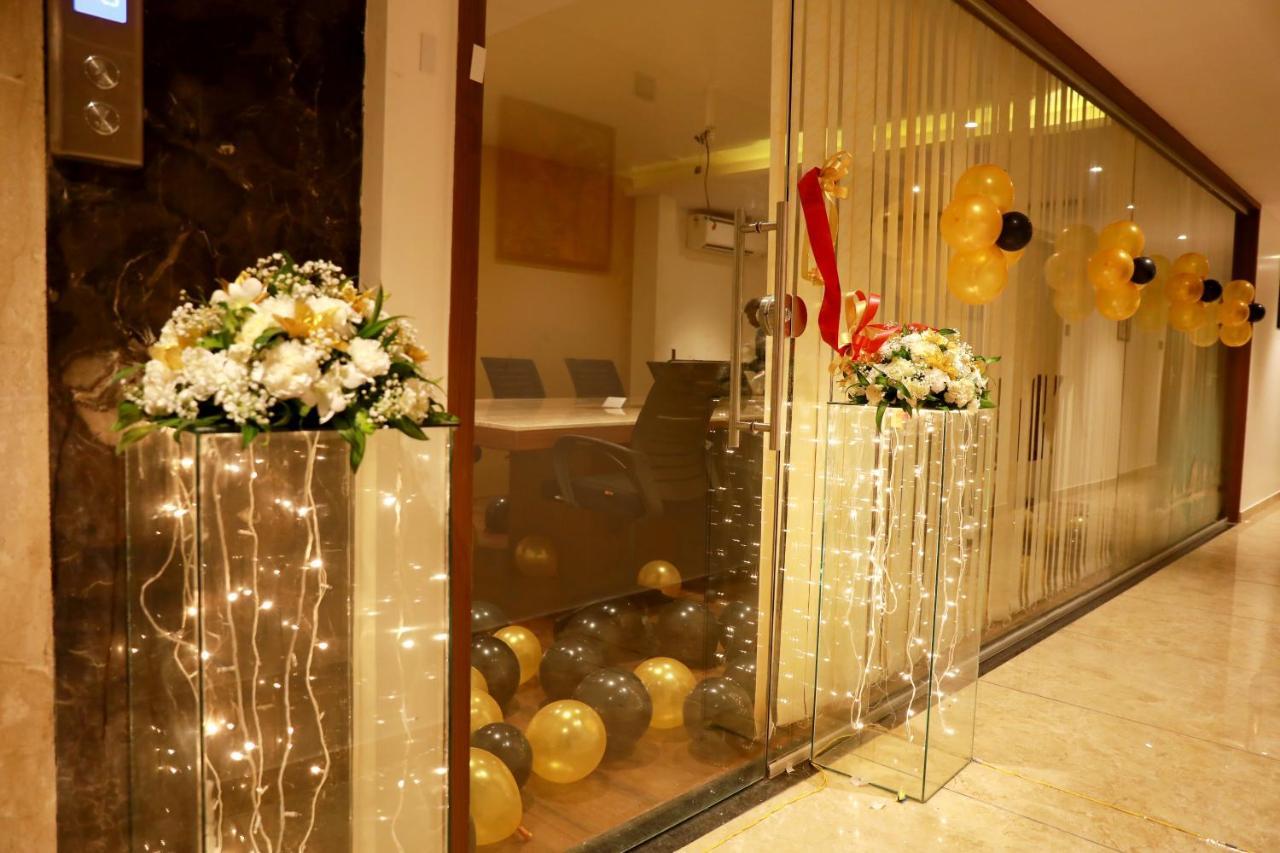 Hotel Aura One 4*