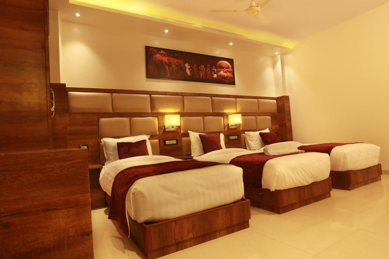 Aura One Hotel