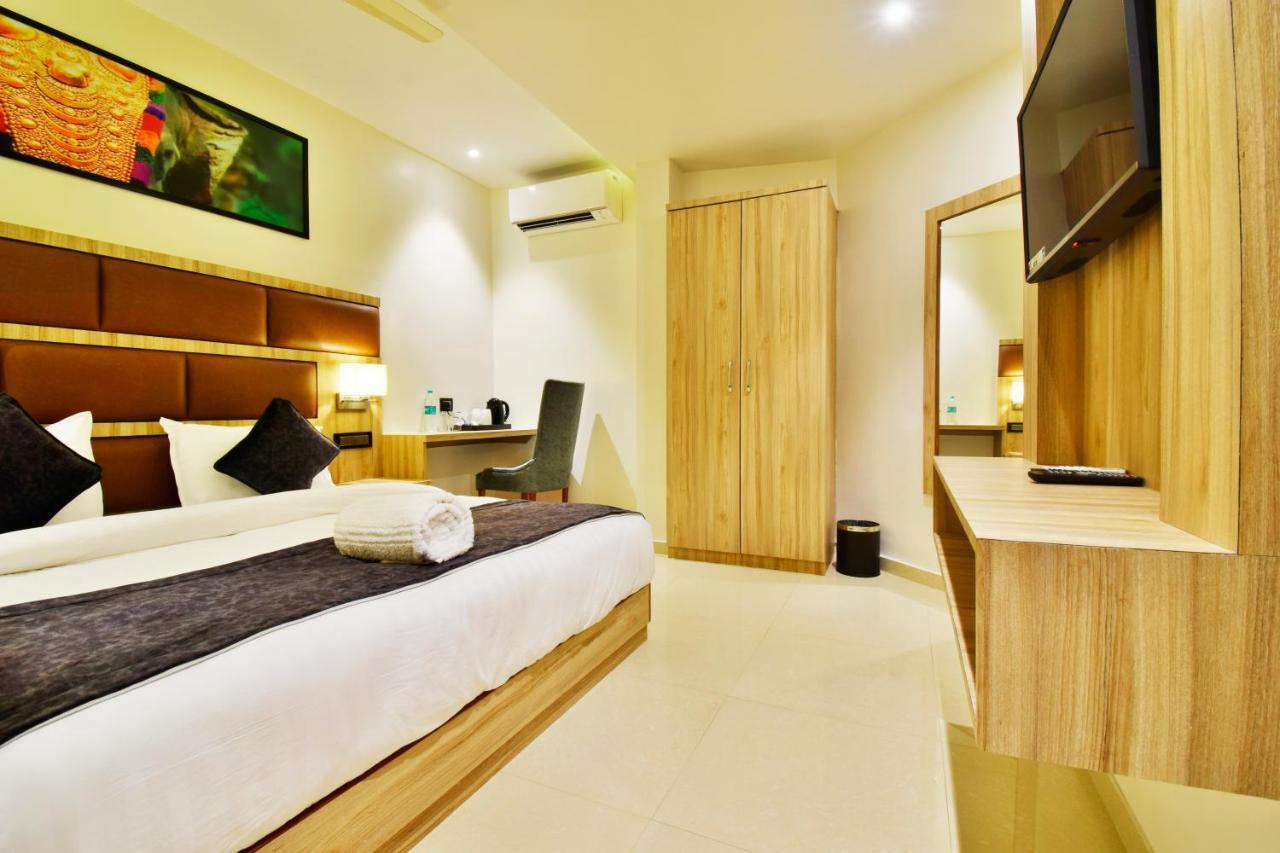Aura One Hotel 4*