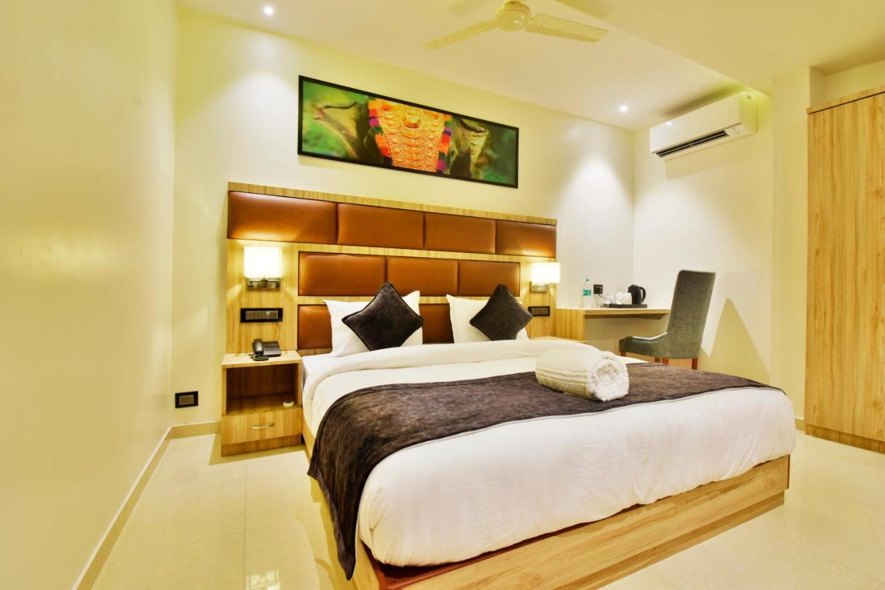 Aura One Hotel Kochi