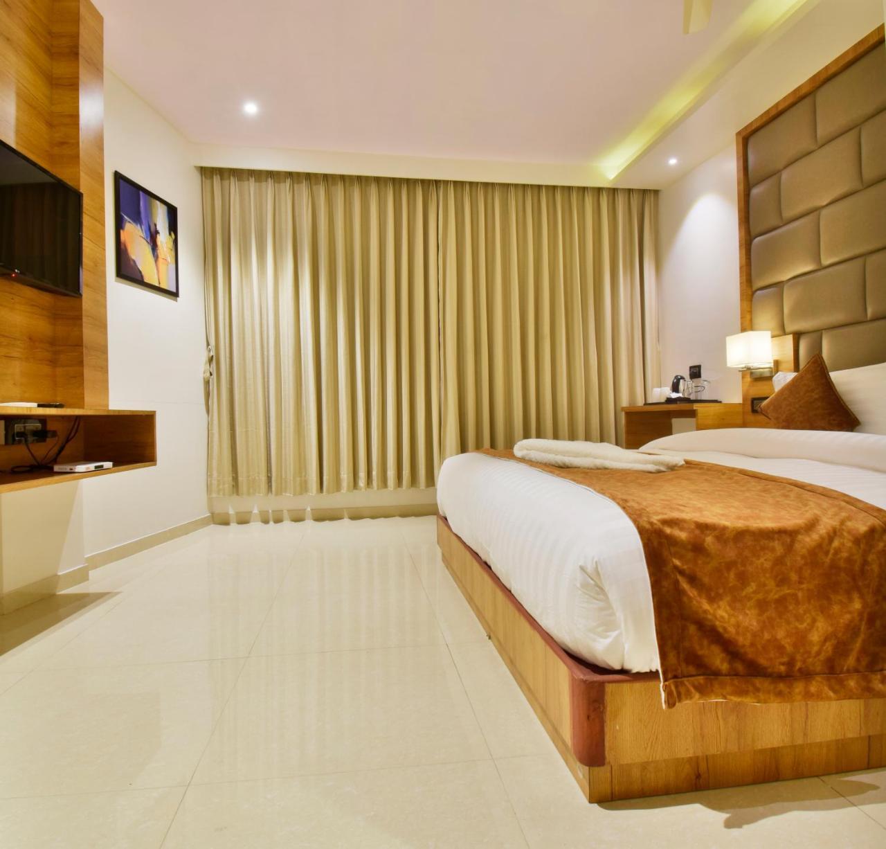 Aura One Kochi