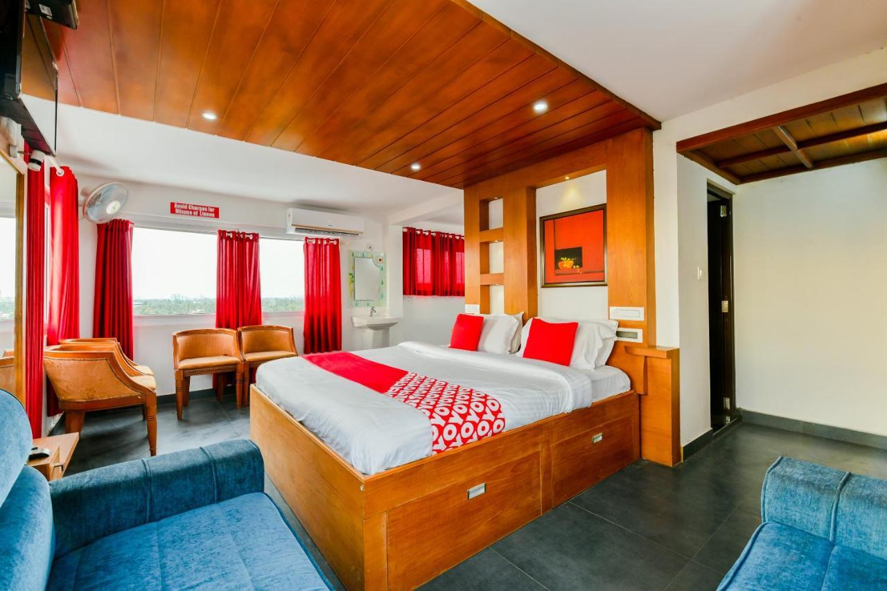 Oyo Flagship 22598 Oval Retreat Hotel