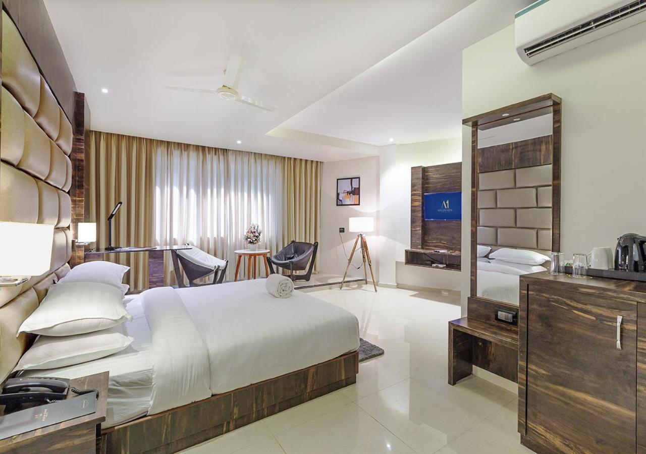 Aura One Hotel