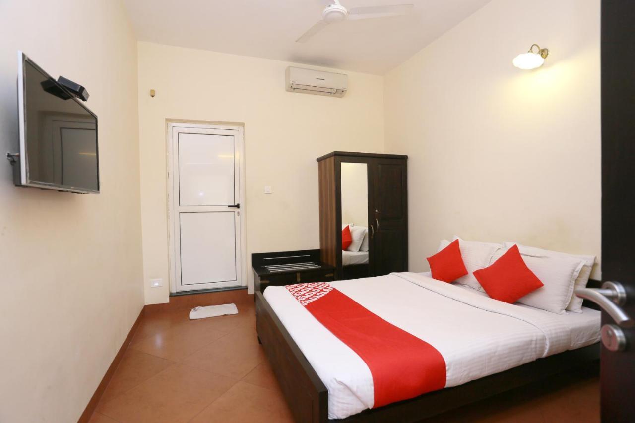 Hotel Oyo 8268 Gokul Ottupura Kochi