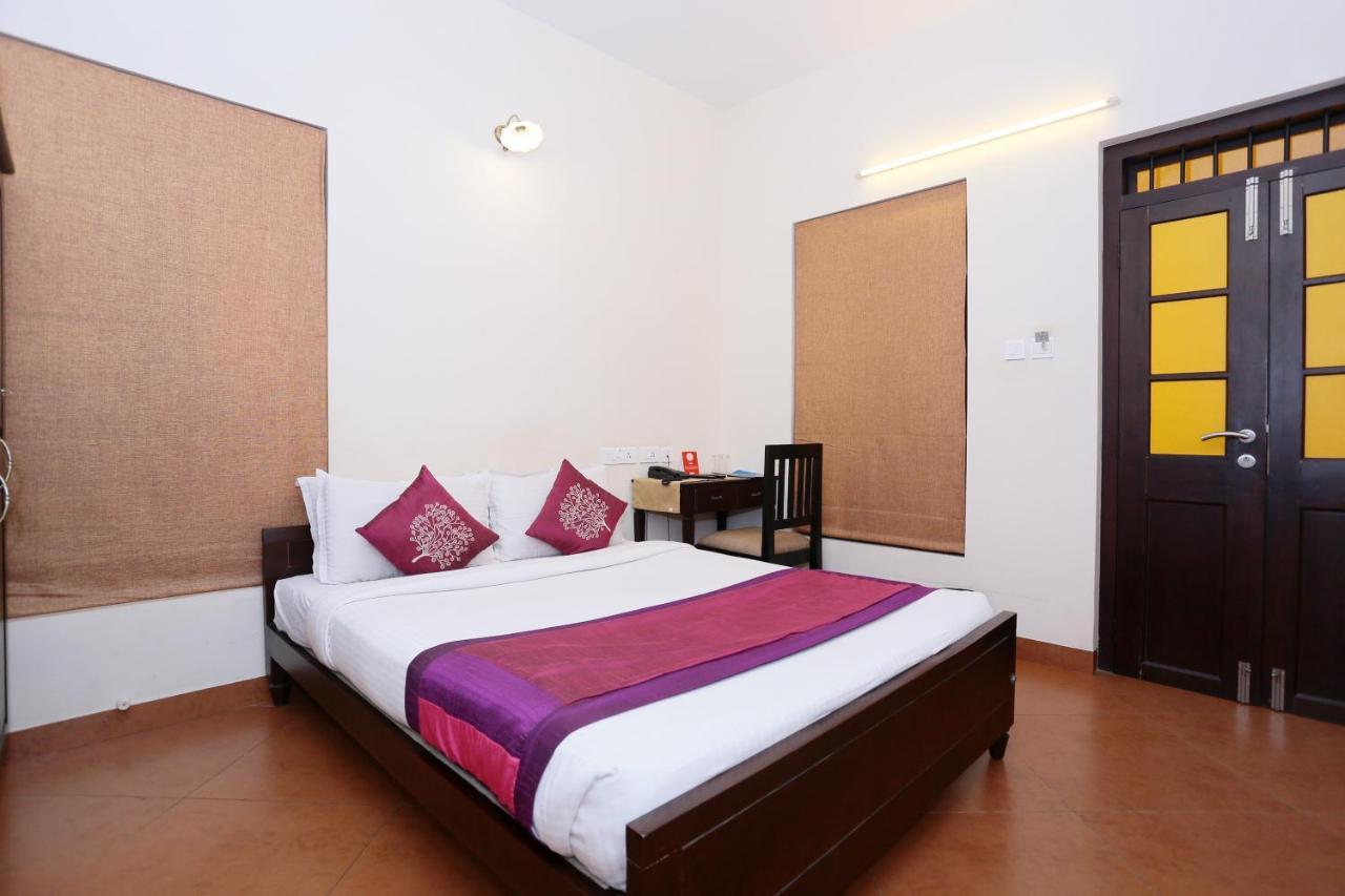 Oyo 8268 Gokul Ottupura Hotel Kochi