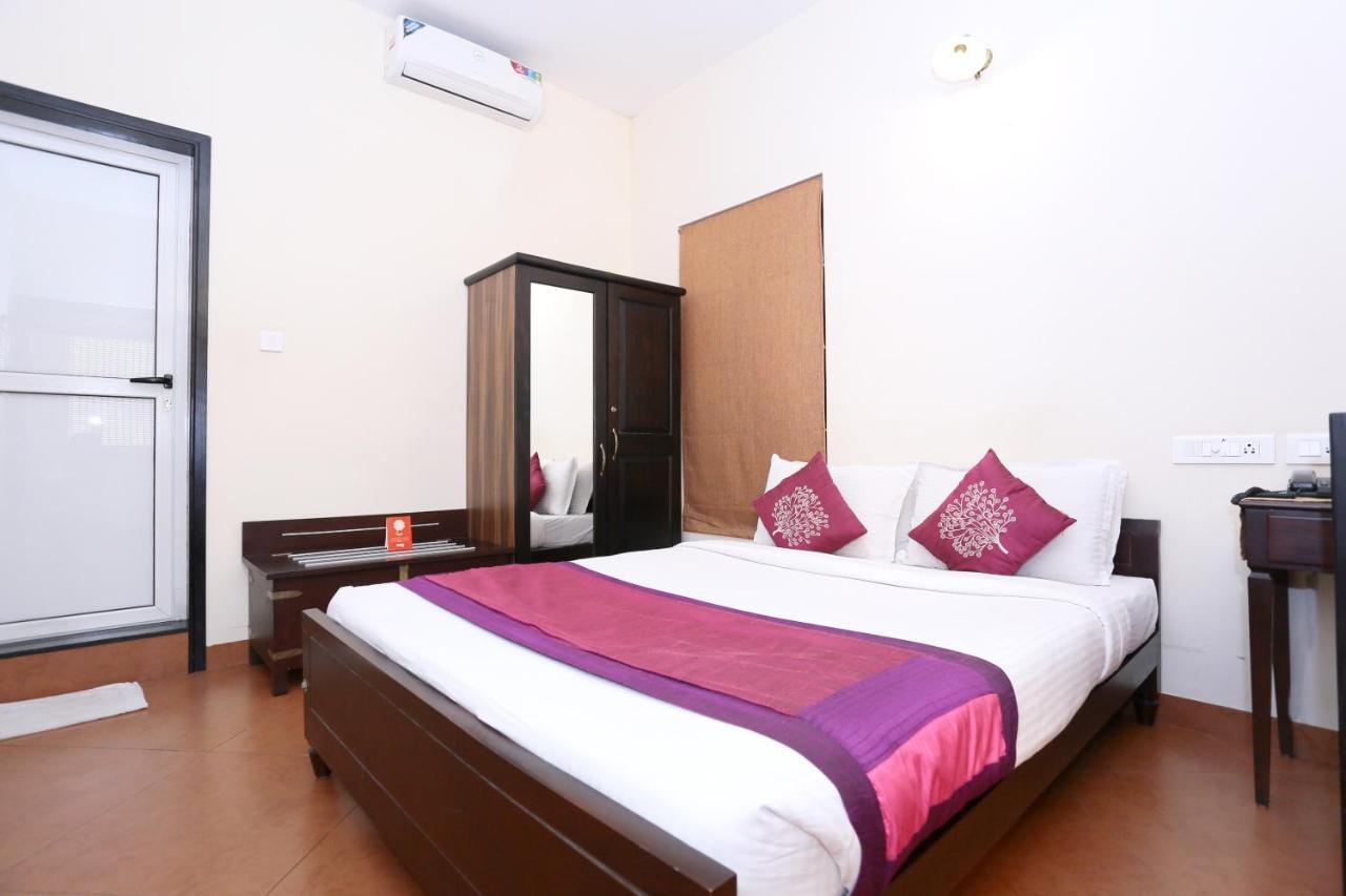 Oyo 8268 Gokul Ottupura 3*