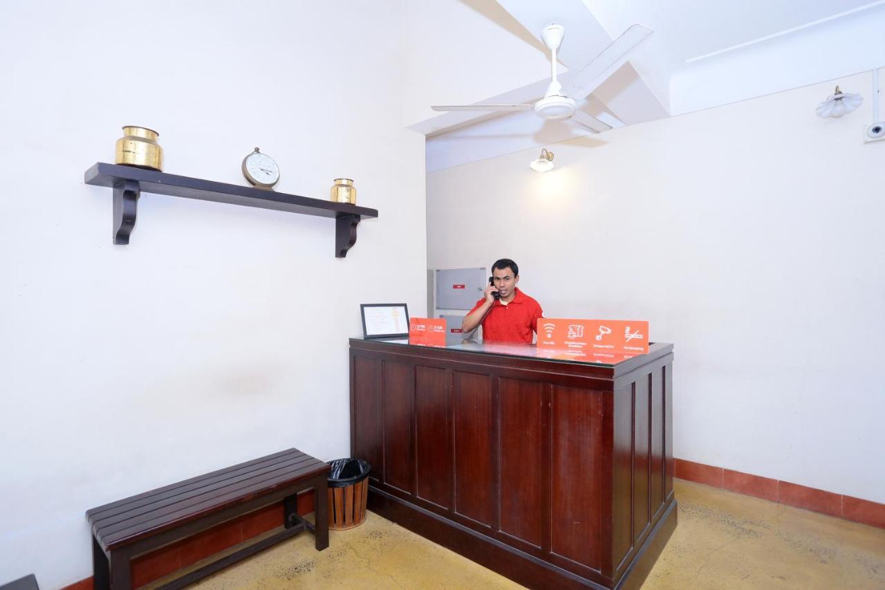 Oyo 8268 Gokul Ottupura Hotel