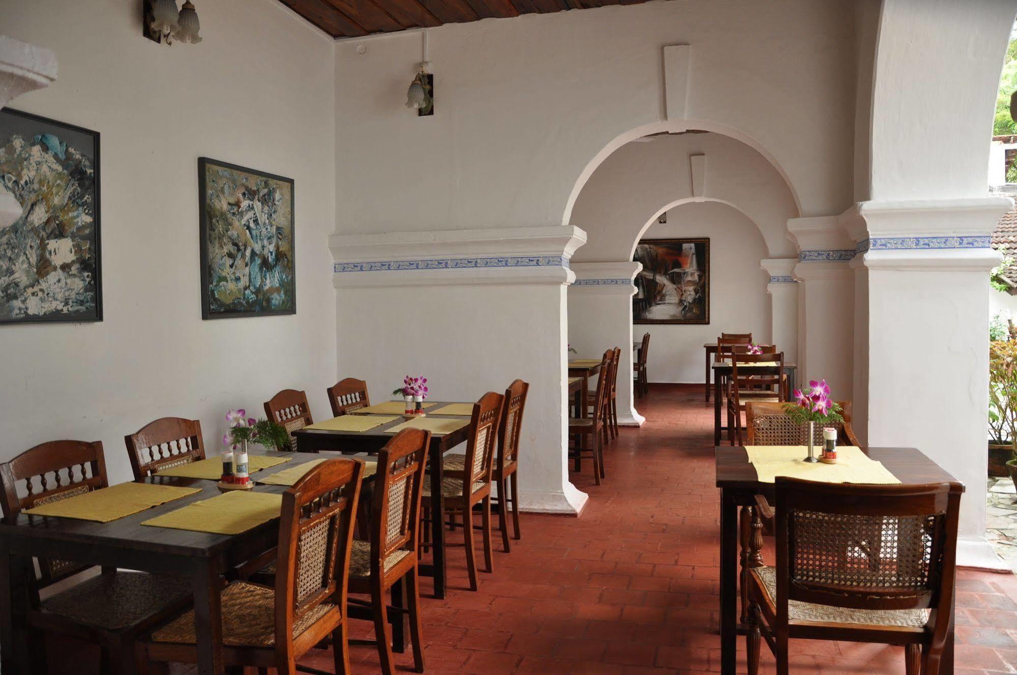 Old Courtyard 3*