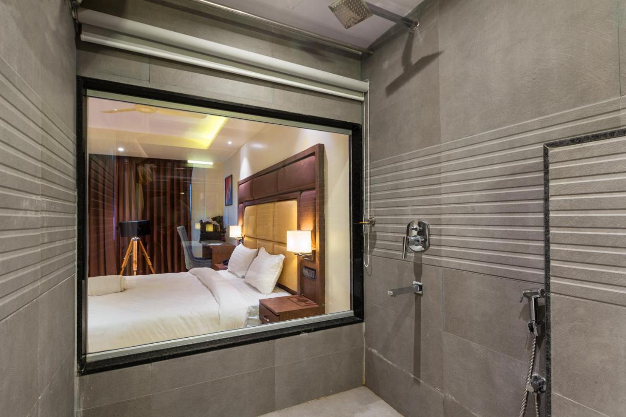 Aura One 4* Kochi