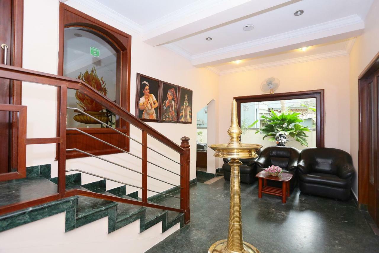 Oyo 24157 Karthika Residency Hotel