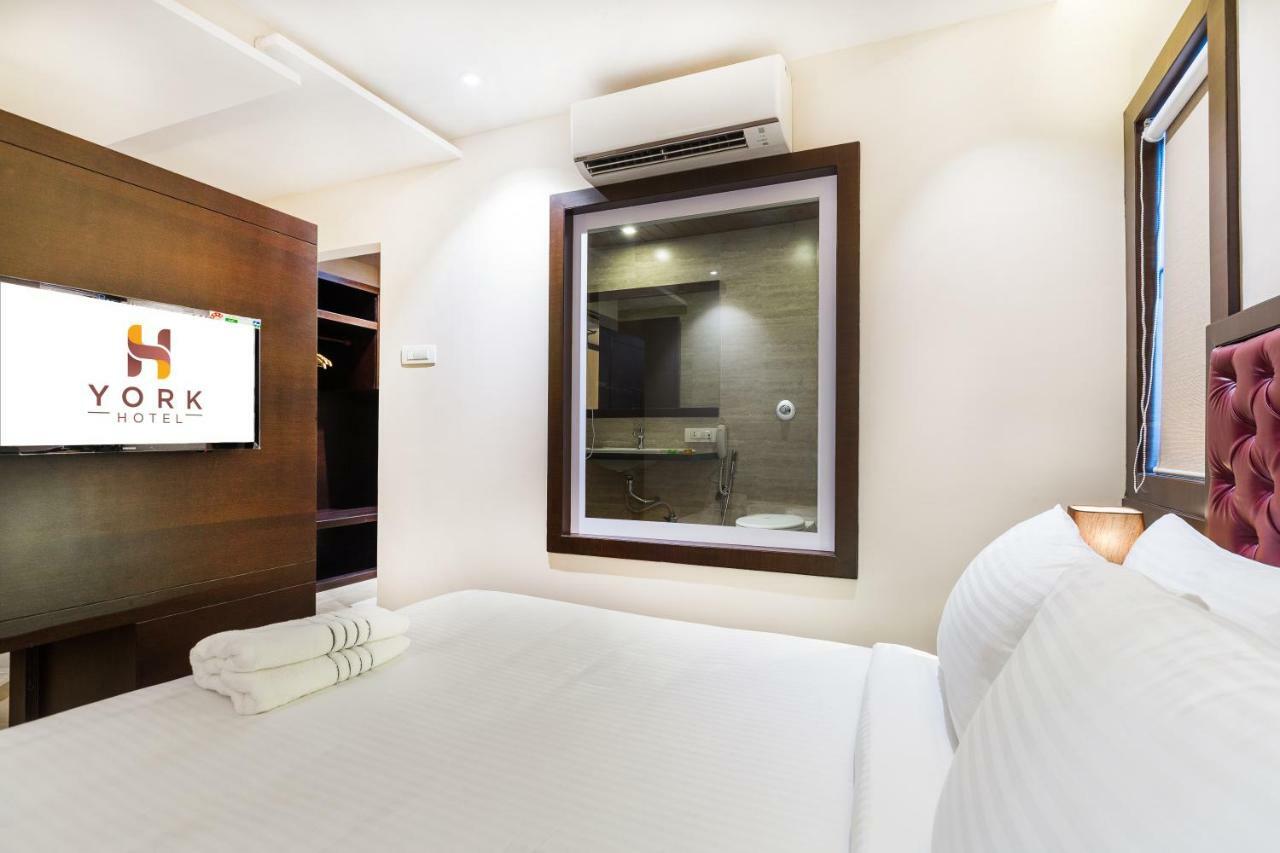York Hotel 4*