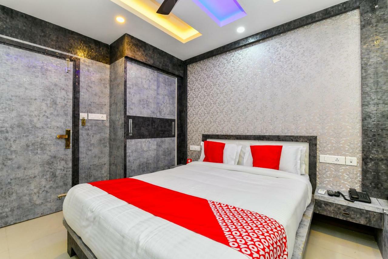 Hotel Capital O 30549 D Kochi