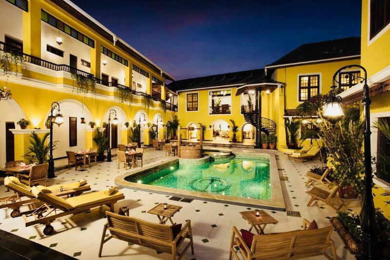Hotel Forte Kochi 5*