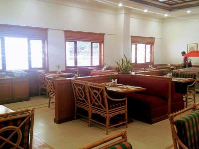 Abad Atrium Hotel 4*