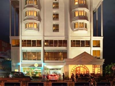 Abad Plaza Hotel Kochi