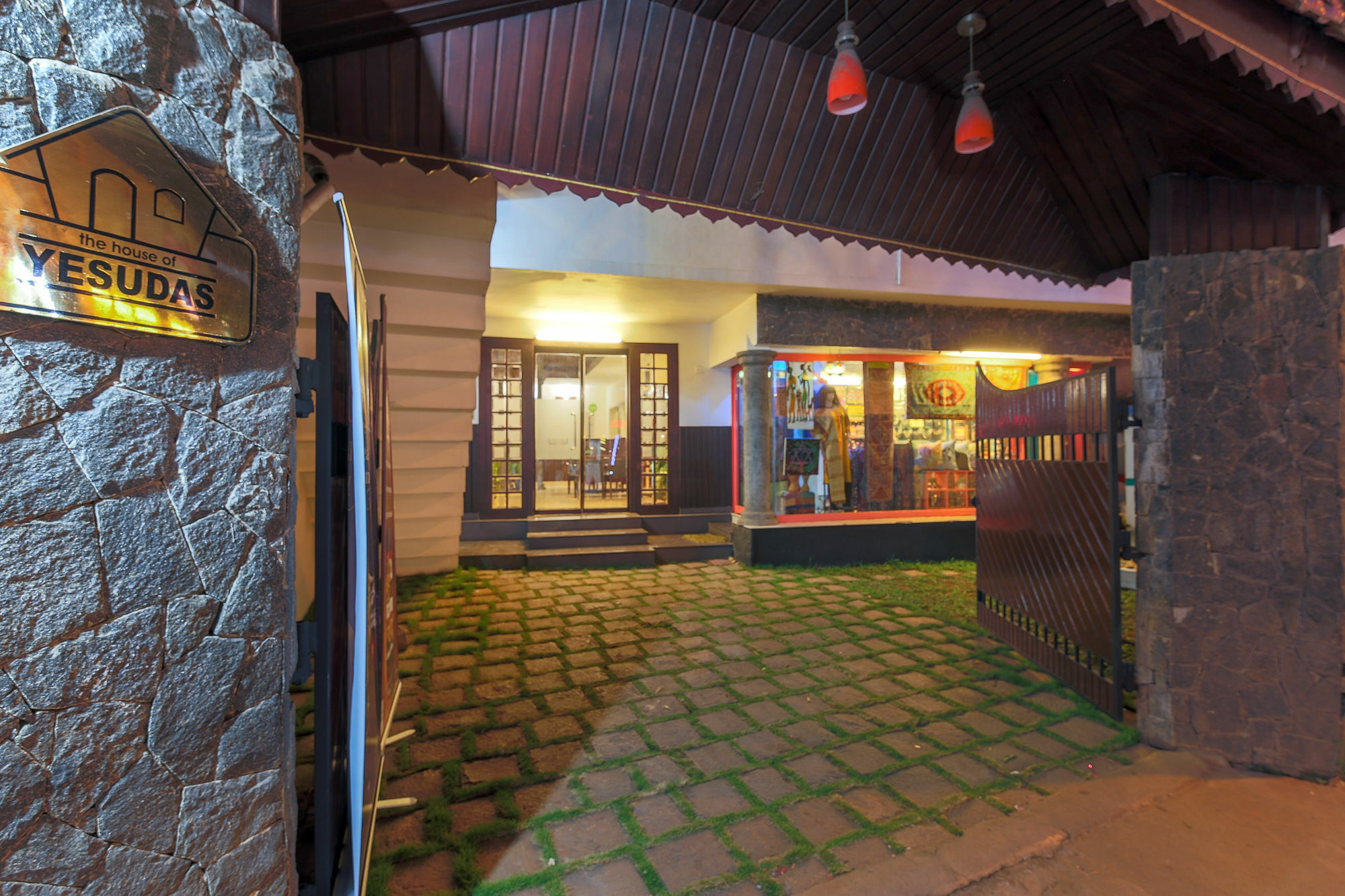 Oyo 16778 House Of Yesudas