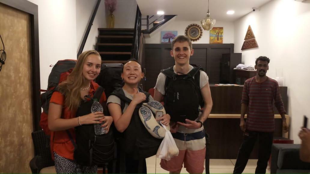 The Metro Pod - Backpackers A/c *