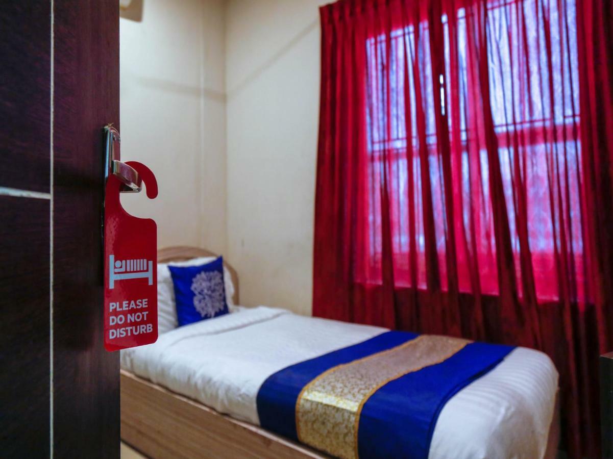Oyo 5692 Residency Hotel 2*