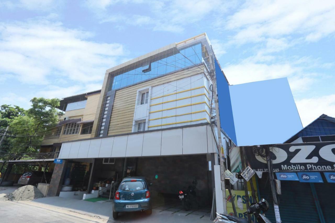Hotel Oyo 30973 Thulasi
